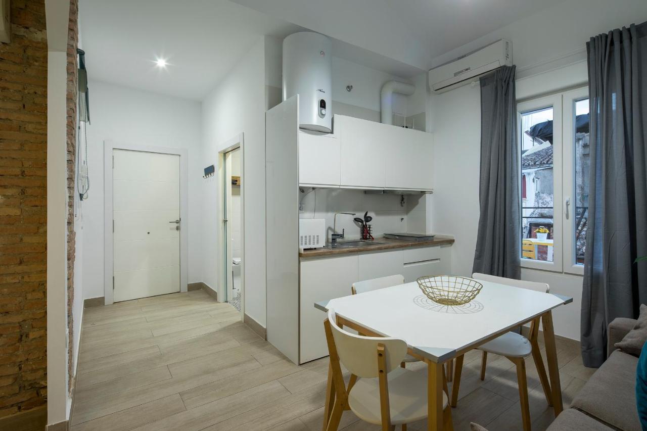 Rose Apartamentos 格拉纳达 外观 照片